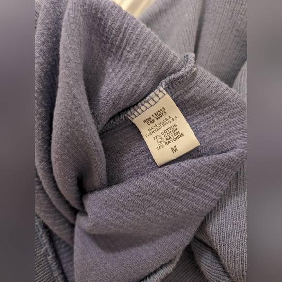 Wildfox Trenton Cropped Hoodie Dusty Periwinkle M - Picture 3 of 5